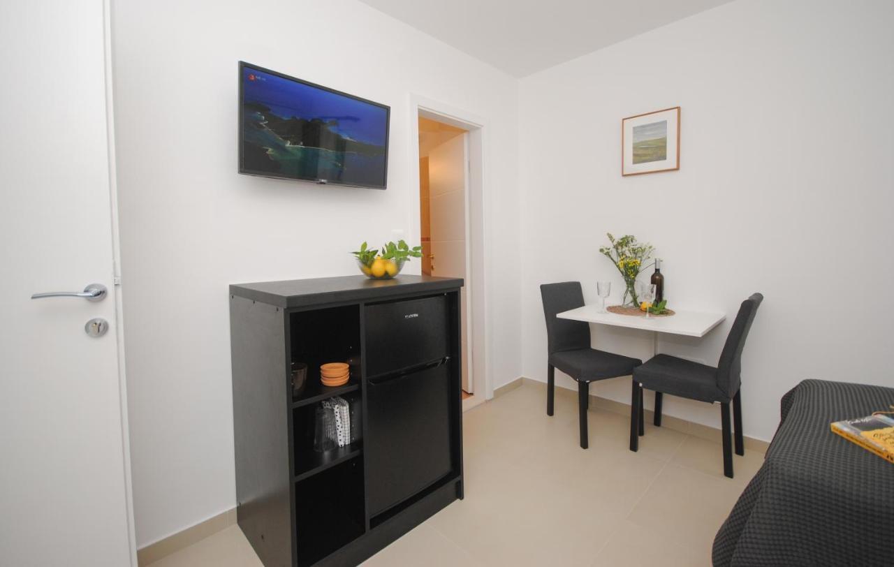 Rooms Dilk Vis Esterno foto