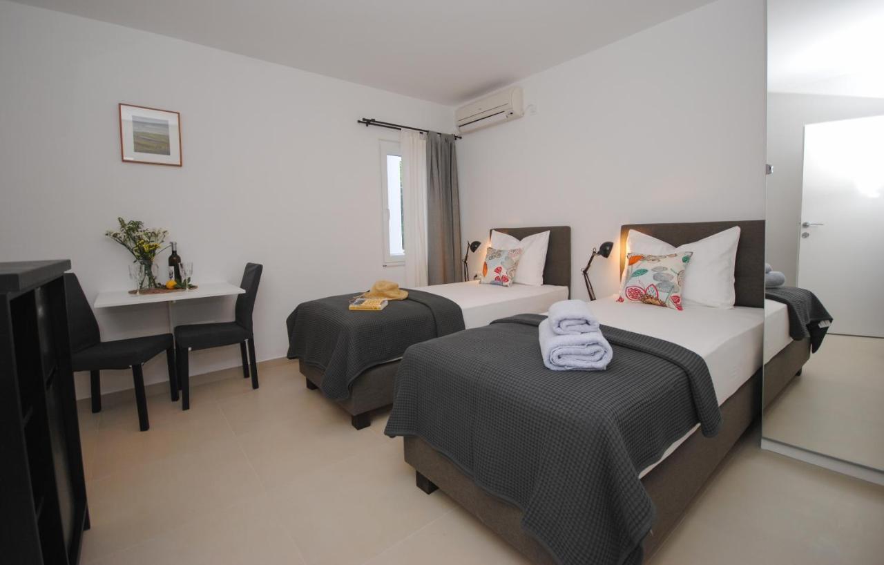 Rooms Dilk Vis Esterno foto