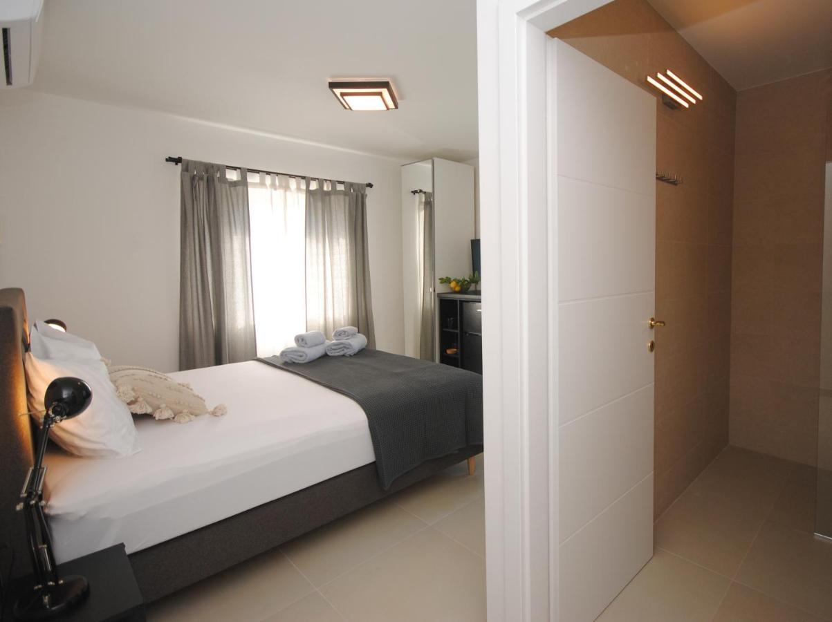 Rooms Dilk Vis Esterno foto