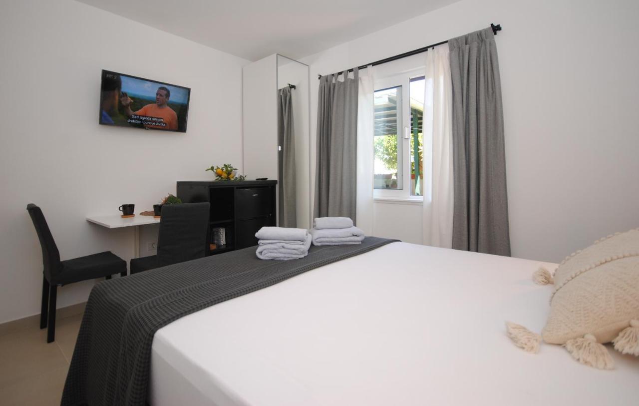 Rooms Dilk Vis Esterno foto