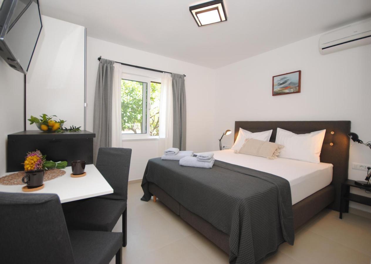 Rooms Dilk Vis Esterno foto