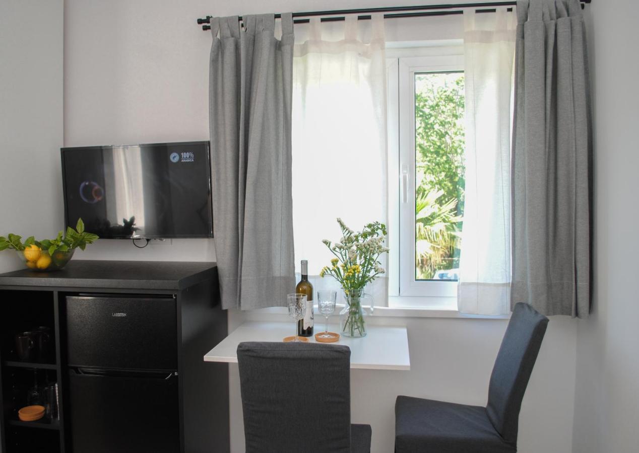 Rooms Dilk Vis Esterno foto
